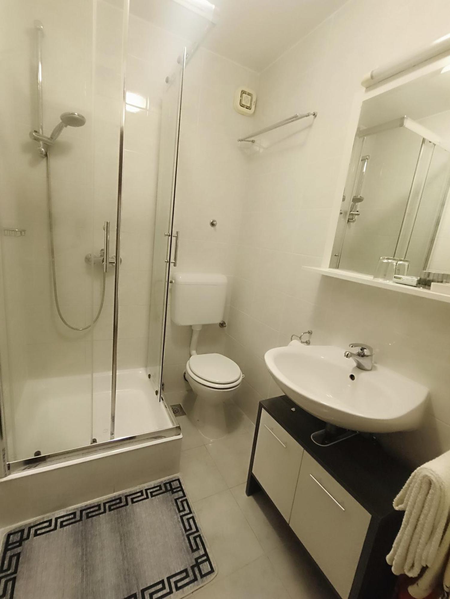 Rooms Lux Сплит Экстерьер фото